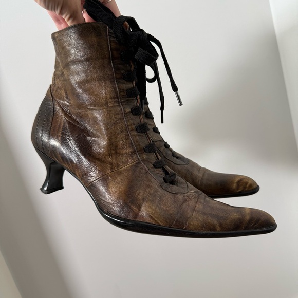 Vintage Shoes - Vintage Arnold Churgin Pointed Toe Ankle Boot Kitten Heel Witchy Whimisgoth 37